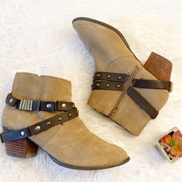 DOLCE VITA jacy Anthropologie Taupe Harness Suede Heel Ankle Boot women size 9.5 - Picture 9 of 11